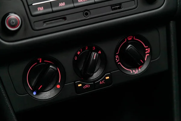 Närbild Bil Ventilationssystem Och Luftkonditionering Detaljer Och Kontroller Modern Bil — Stockfoto