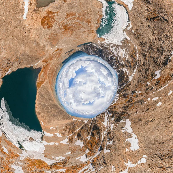 Paesaggio Del Punto Più Alto Della Montagna Trova Oltre Duemila — Foto Stock