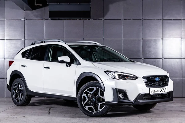 Новосибирск Россия Июня 2019 Белый Subaru Вид Спереди Фото Современного — стоковое фото