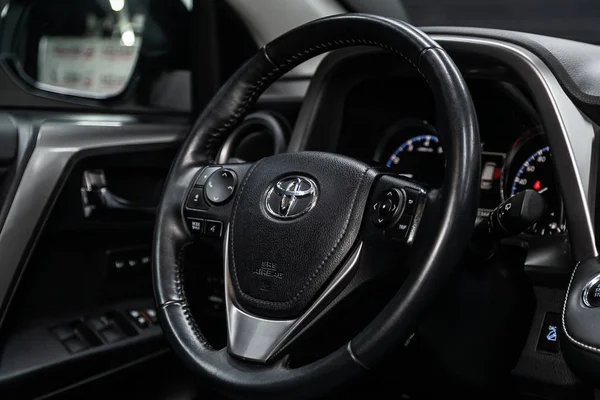 Novosibirsk Rusya Haziran 2019 Toyota Rav Pano Yakın Çekim Hız — Stok fotoğraf