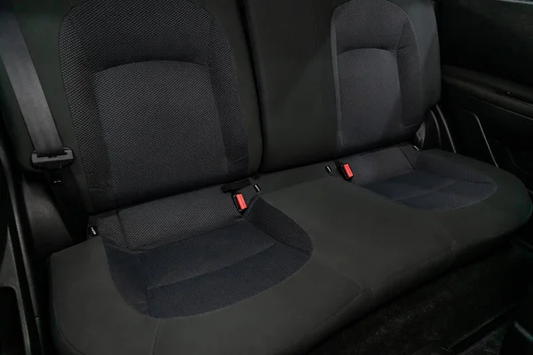 ノボシビルスク ロシア 2019 Quashqai シートベルトと黒の後部座席のクローズアップ モダンな車のインテリア — ストック写真