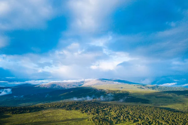 Ultra Wide Panorama Skyline Green Mountains Covered Forest Blue Sky — Stock Photo, Image