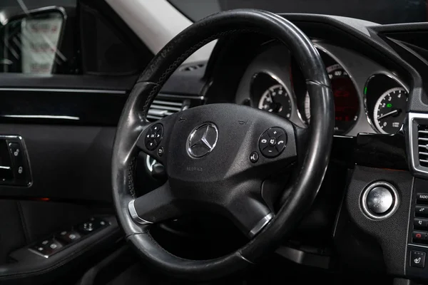 Novosibirsk Ryssland Juli 2019 Mercedes Benz Klass Närbild Instrumentbrädan Hastighetsmätare — Stockfoto