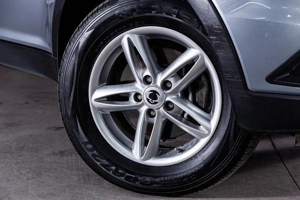Novosibirsk Russia July 2019 Ssangyong Actyon Close Alloy Wheel Photography — Stock Photo, Image