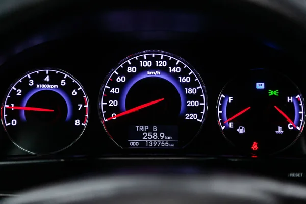 Novosibirsk Russia July 2019 Hyundai Santa Close Dashboard Speedometer Tachometer — Stock Photo, Image