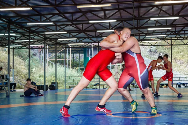 Altai Ryssland Augusti 2019 Två Unga Män Brottning Tights Wrestlng — Stockfoto