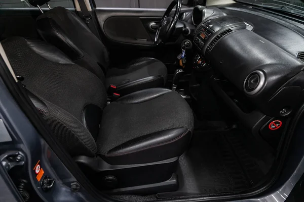 Nissan Note Dashboard Redaktionelles Stockfoto