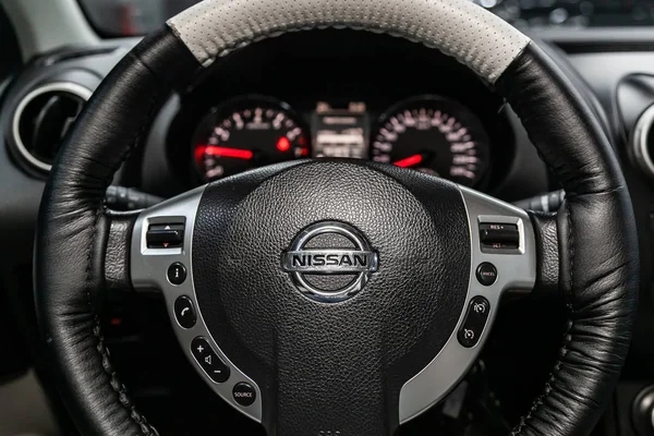 Νοβοσιμπίρσκ Ρωσία Αυγούστου 2019 Nissan Qashqai Κοντινό Πλαίσιο Του Ταμπλό — Φωτογραφία Αρχείου