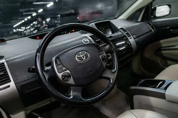 Novosibirsk Rusya Ağustos 2019 Toyota Prius Pano Yakın Çekim Oyuncu — Stok fotoğraf