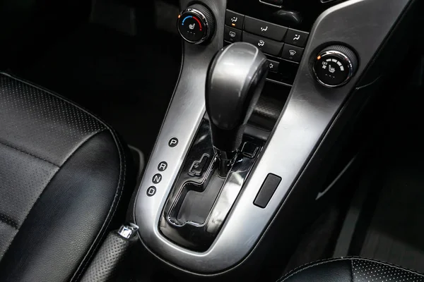 Novosibirsk Russia August 2019 Chevrolet Cruze Hand Gear Shift Automatic — Stock Photo, Image