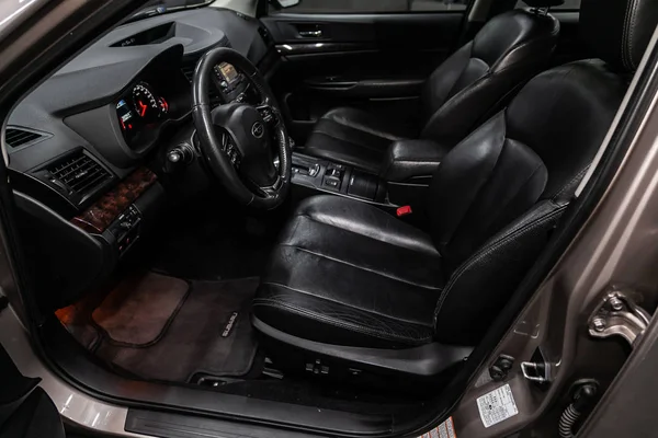 Novosibirsk Rússia Agosto 2019 Subaru Outback Black Luxury Car Interior — Fotografia de Stock