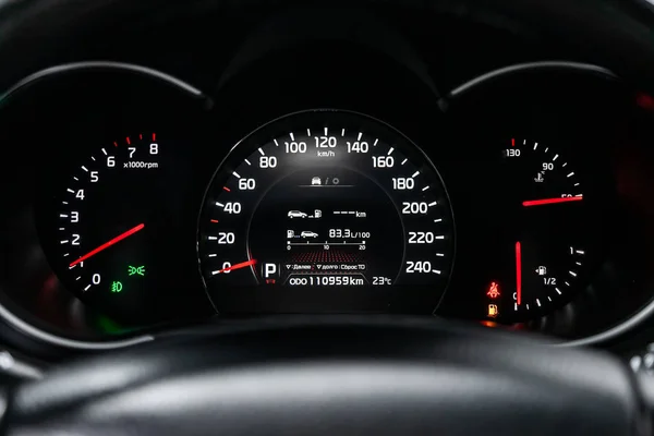 Novosibirsk Russia August 2019 Kia Sorento Close Dashboard Speedometer Tachometer — Stock Photo, Image