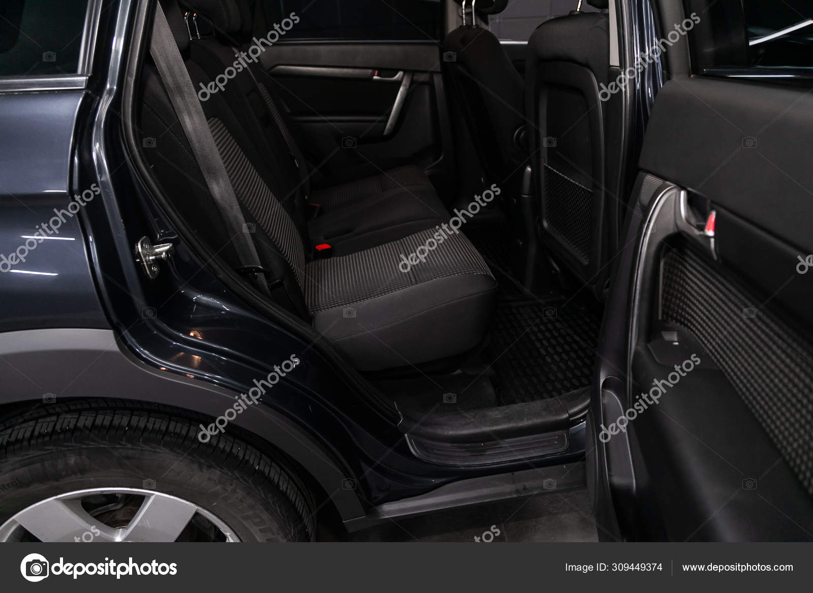 Novosibirsk Russia August 2019 Chevrolet Captiva Black