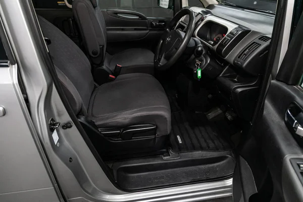 Novosibirsk Rússia Agosto 2019 Nissan Serena Black Car Interior Volante — Fotografia de Stock