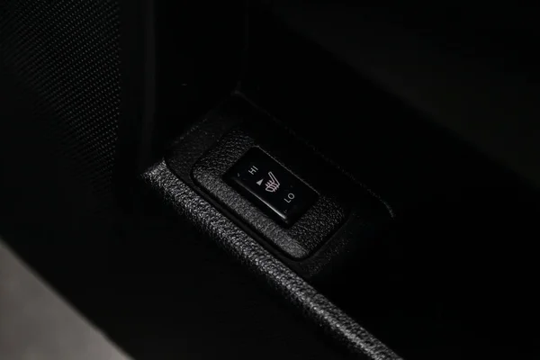 러시아 노보시비르스크 2019 Nissan Murano Close Black Seat Heat Button — 스톡 사진