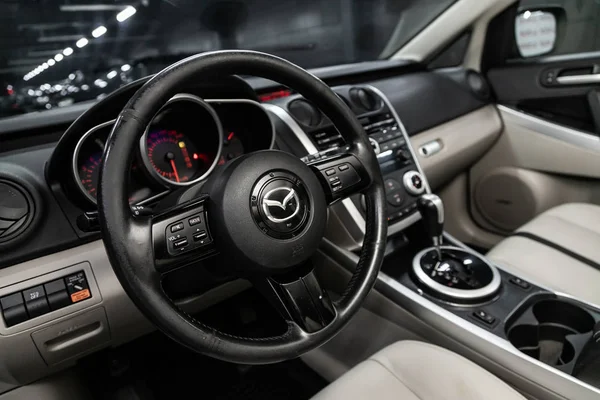 Novosibirsk Rusland September 2019 Mazda Zwarte Luxe Auto Interieur Stuurwiel — Stockfoto