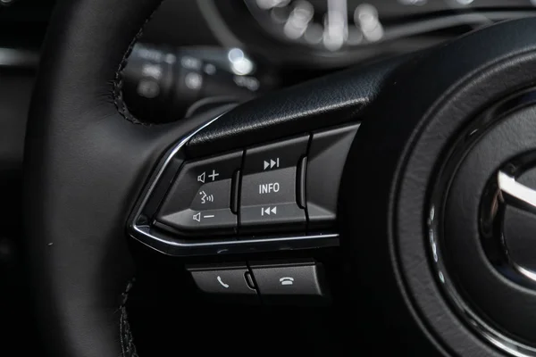 Novosibirsk Rusko Října 2019 Mazda Automobilový Řadič Volantu Music Control — Stock fotografie