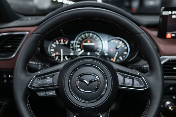 Novosibirsk Russia Ottobre 2019 Mazda Black Luxury Car Interior Cruscotto — Foto Stock
