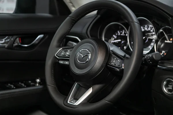 Novosibirsk Rusia Octubre 2019 Mazda Coche Lujo Negro Interior Tablero — Foto de Stock