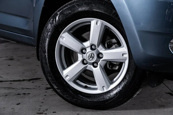 Novosibirsk Russia October 2019 Toyota Rav Close Alloy Wheel Photography — Stock Photo, Image