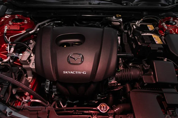 Nowosibirsk Russland Oktober 2019 Neue Mazda Detailaufnahme Des Automotors Frontansicht — Stockfoto