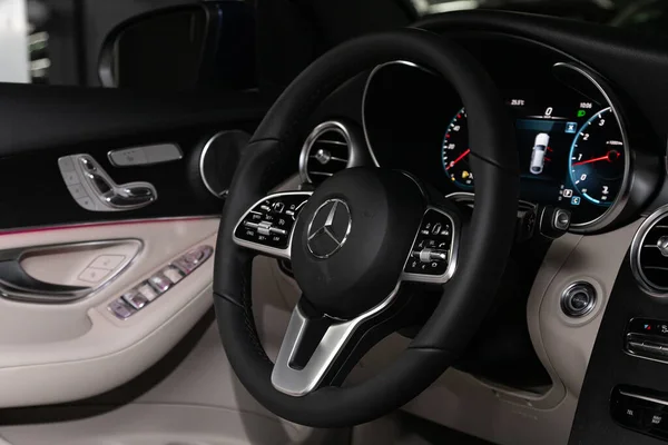 2020年4月28日 Mercedes Benz Glc Class Black Luxury Car Interior Dashboard — 图库照片