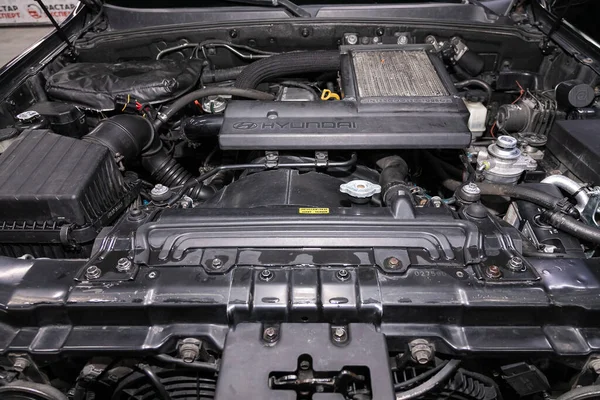 Novosibirsk Ρωσία Απριλίου 2020 Hyundai Terracan Car Engine Close Κινητήρας — Φωτογραφία Αρχείου