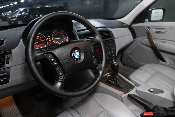 Novosibirsk Rusland Mei 2020 Bmw Donkere Auto Interieur Stuurwiel Schuifhendel — Stockfoto