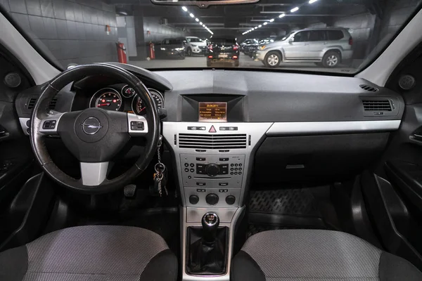 Novosibirsk Rusia Junio 2020 Opel Astra Prestige Interior Del Coche —  Fotos de Stock