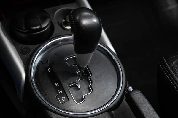 Novosibirsk Russia March 2020 Mitsubishi Asx Gear Shift 汽车自动变速箱 汽车内部 — 图库照片