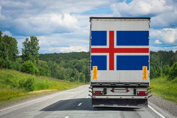 Camión Con Bandera Nacional Islandia Representada Puerta Trasera Lleva Mercancías — Foto de Stock