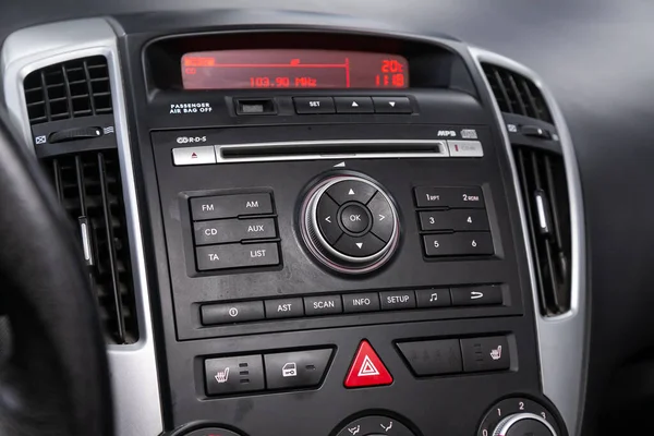 Novosibirsk Rusland Juni 2020 Kia Ceed Audio Stereo Systeem Bedieningspaneel — Stockfoto