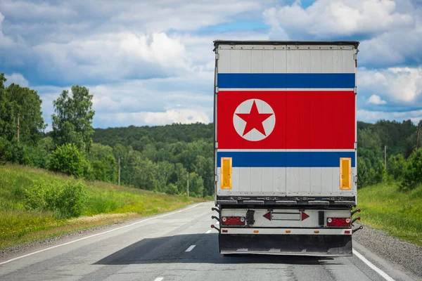 Camión Con Bandera Nacional Corea Del Norte Representada Puerta Trasera — Foto de Stock