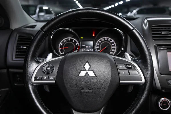 Novosibirsk Rússia Junho 2020 Mitsubishi Asx Carro Luxo Interior Volante — Fotografia de Stock