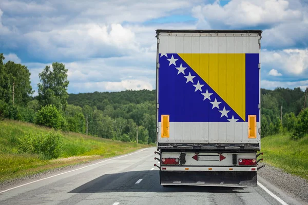 Caminhão Com Bandeira Nacional Bósnia Herzegovina Retratado Porta Das Traseiras — Fotografia de Stock