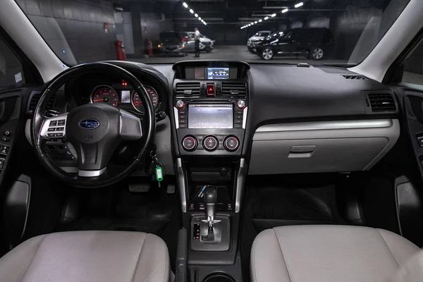Novosibirsk Rusland Juni 2020 Subaru Forester Prestige Autointerieur Met Dashboard — Stockfoto