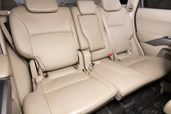 Novosibirsk Rússia Abril 2020 Mitsubishi Outlander Carro Comfort Dentro Interior — Fotografia de Stock