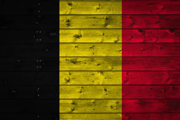 Belgiens Nationella Flagga Målad Ett Läger Med Jämna Tavlor Spikade — Stockfoto