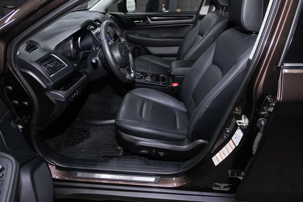 Novosibirsk Rusya Haziran 2020 Subaru Forester Dark Car Interior Direksiyon — Stok fotoğraf