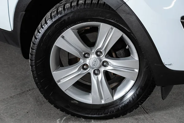 Novosibirsk Russia 2020 Kia Sportage Close Bumper Alloy Wheel Car — 스톡 사진