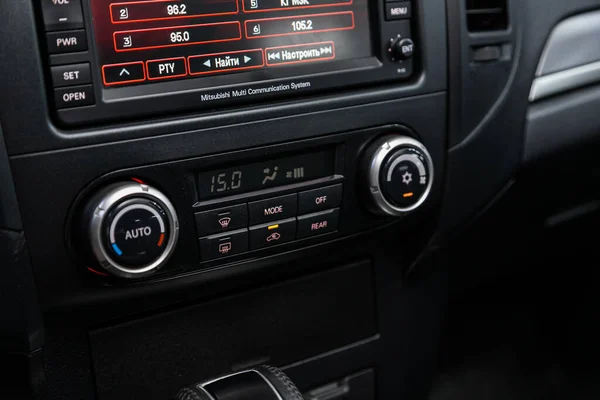 Novosibirsk Russia June 2020 Mitsubishi Pajero Close Instrument Automobile Panel — Stock Photo, Image