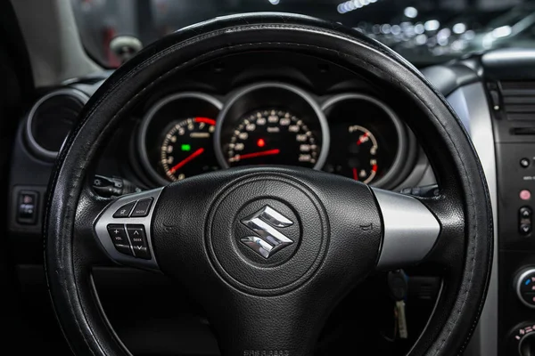Novosibirsk Rusia Junio 2020 Suzuki Grand Vitara Interior Automático Volante —  Fotos de Stock