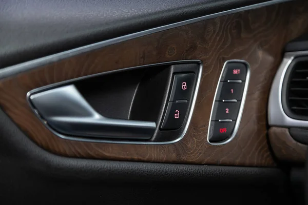 Новосибірськ Росія Липня 2020 Audi Закриття Бічних Дверних Кнопок Кнопки — стокове фото