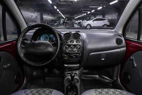 Nowosybirsk Rosja Lipca 2020 Daewoo Matiz Luksusowy Samochód Wnętrze Kierownica — Zdjęcie stockowe