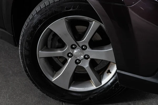 Novoszibirszk Oroszország Július 2020 Subaru Outback Car Wheel Alloy Wheel — Stock Fotó