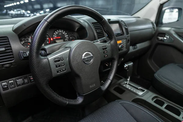 Novosibirsk Rússia Agosto 2020 Nissan Navara Detalhes Cabine Interior Cockpit — Fotografia de Stock