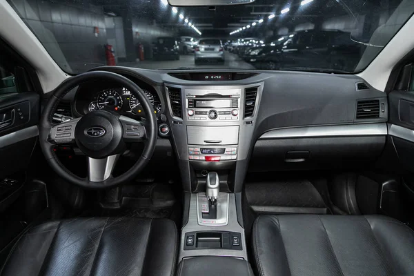 Novosibirsk Russia August 2020 Subaru Outback Dashboard Player Steering Wheel — 스톡 사진