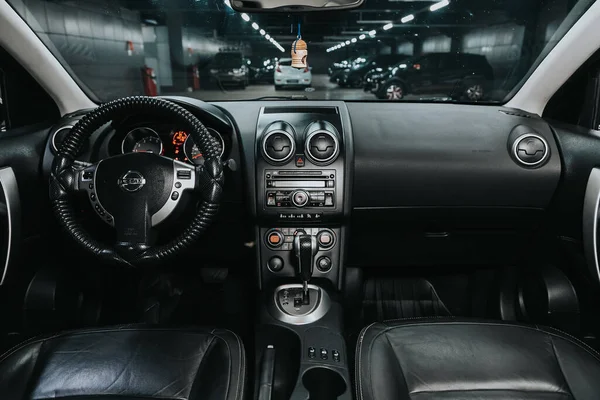 Novosibirsk Rusia September 2020 Nissan Quashqai Interior Mobil Prestige Dengan — Stok Foto