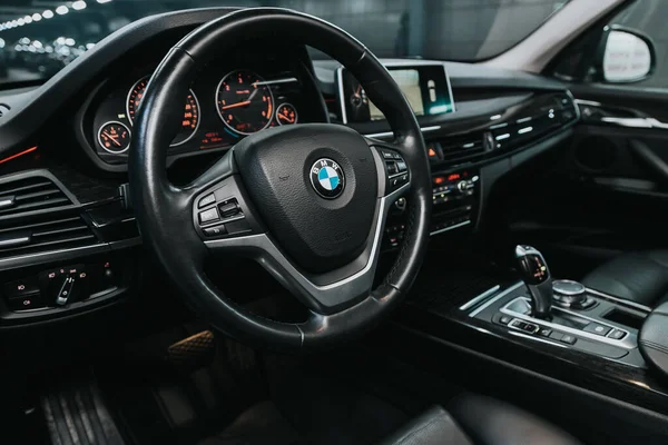 Novosibirsk Russia September 2020 Bmw Auto Interior Steering Wheel Logo — Stock Photo, Image