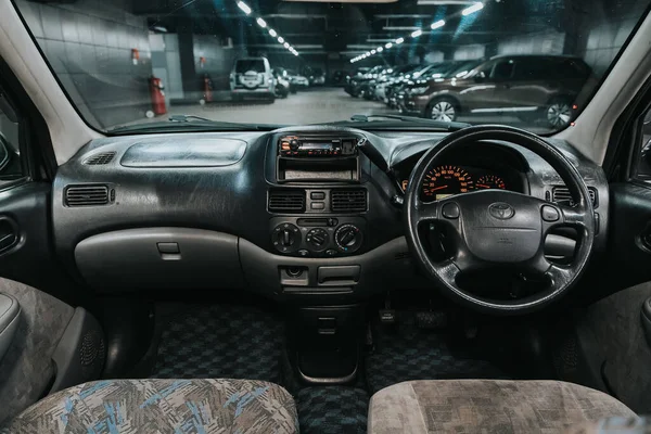 Novosibirsk Rusia September 2020 Toyota Raum Dark Car Interior Roda — Stok Foto